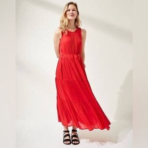 Banana Republic Tiered Maxi Dress. Red Color. Size Petite Small.